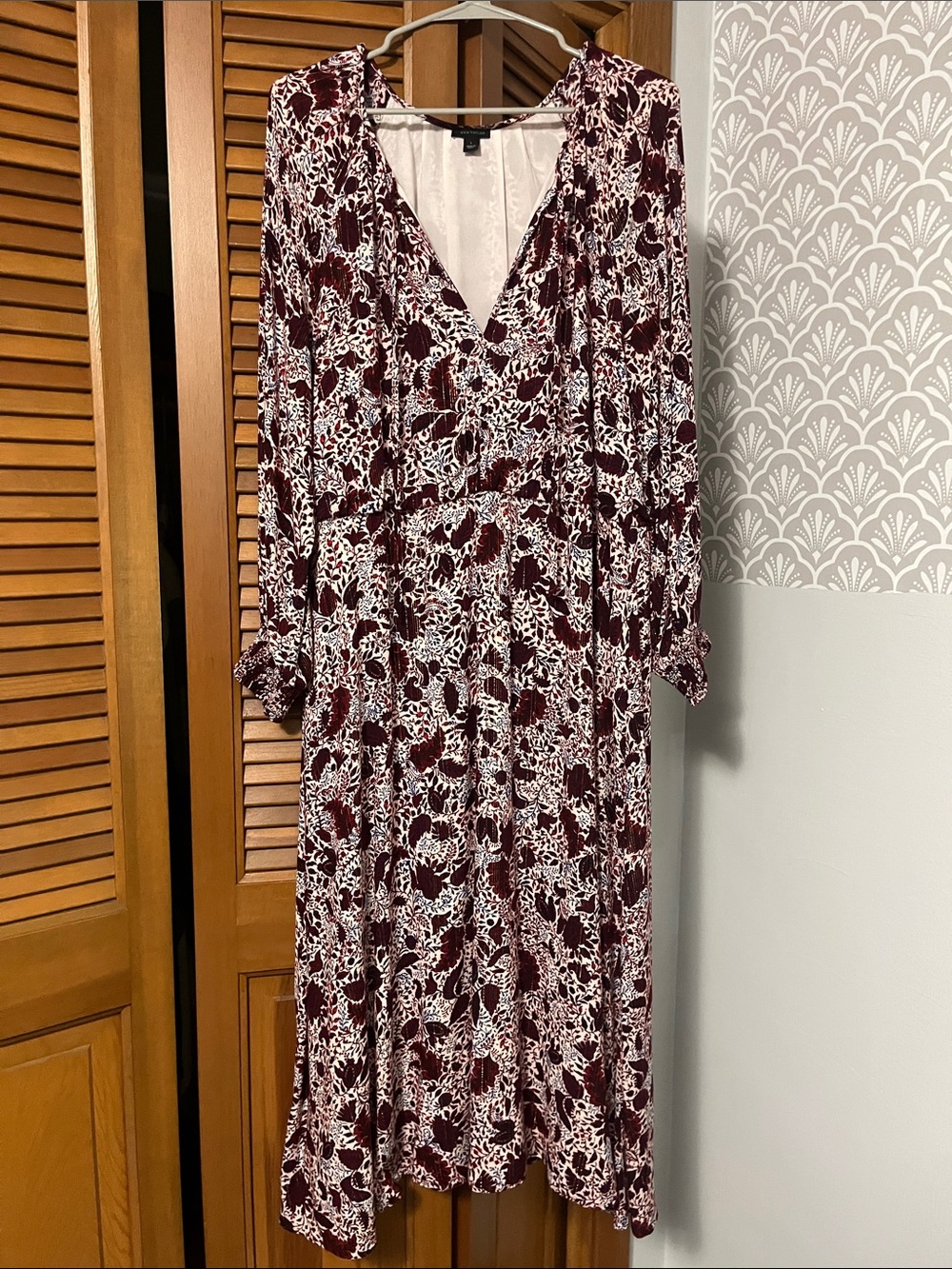 Ann Taylor Burgundy and White Floral Long Sleeve Wrap Dress
